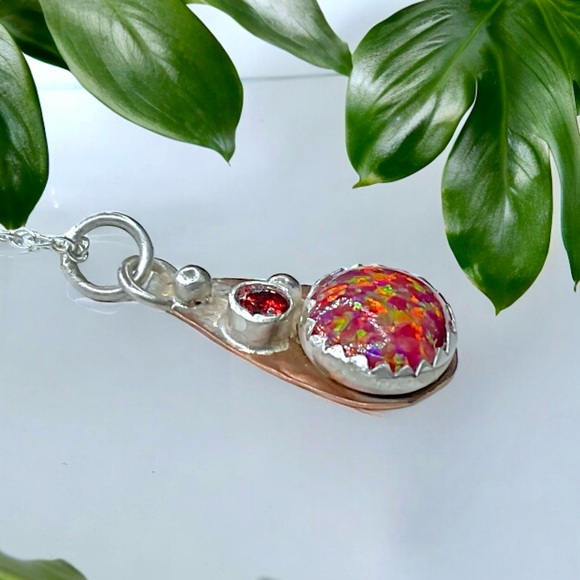 🌺 Artisan Opal, Sterling & Copper Necklace - Picture 2 of 11